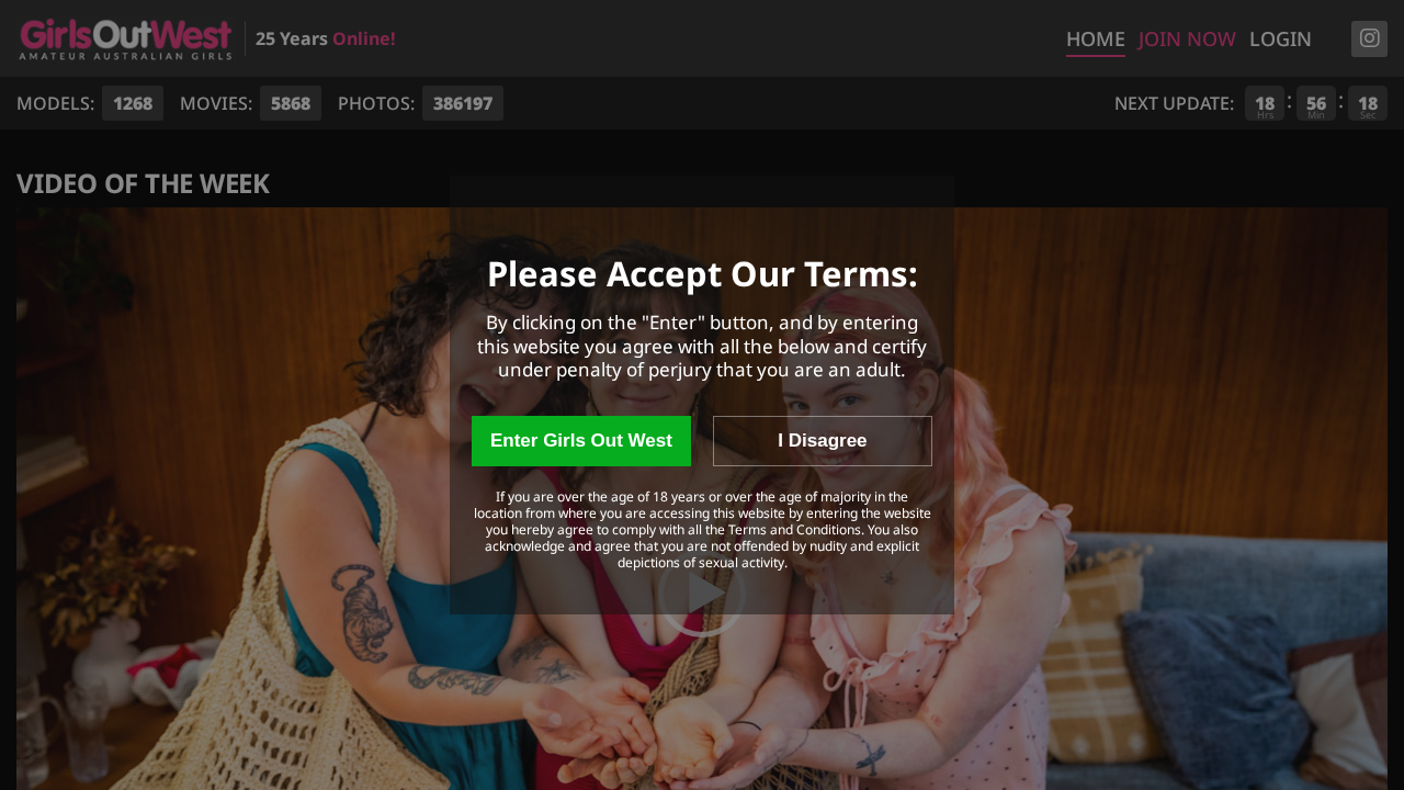Girls Out West screenshot