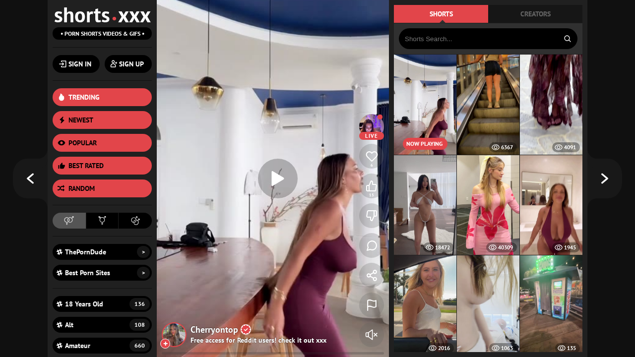 Shorts XXX screenshot